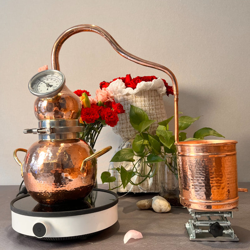 Household traditional copper distiller - Hooloo Distilling Equipment Supply